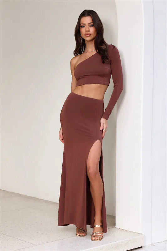 amaze-you-one-shoulder-crop-top-chocolate