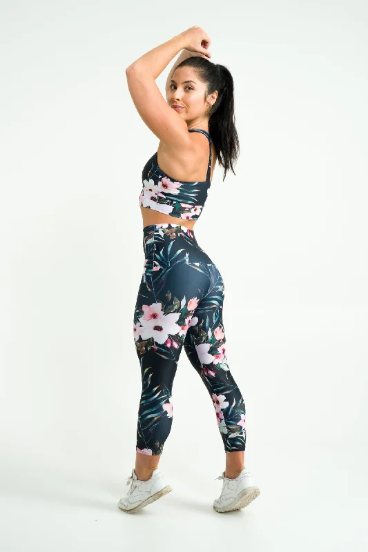 Exotic At Heart Performance - Extra High Waisted Capri Leggings