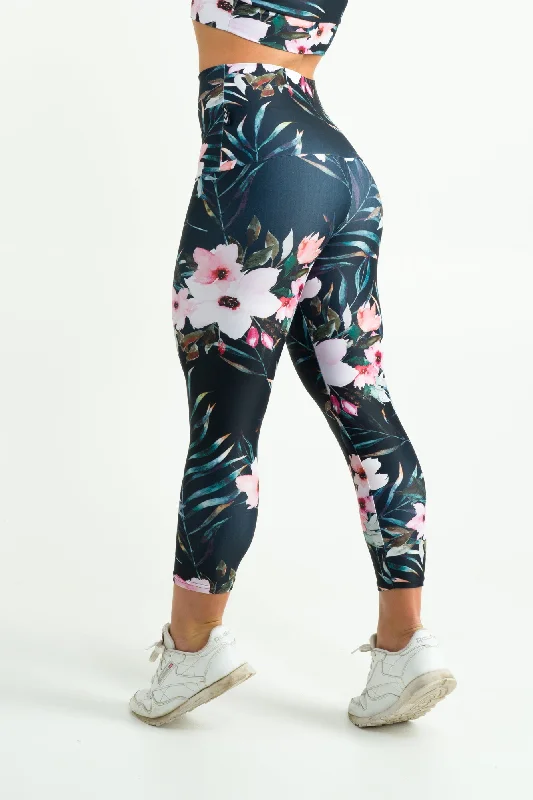 exotic-at-heart-performance-extra-high-waisted-capri-leggings