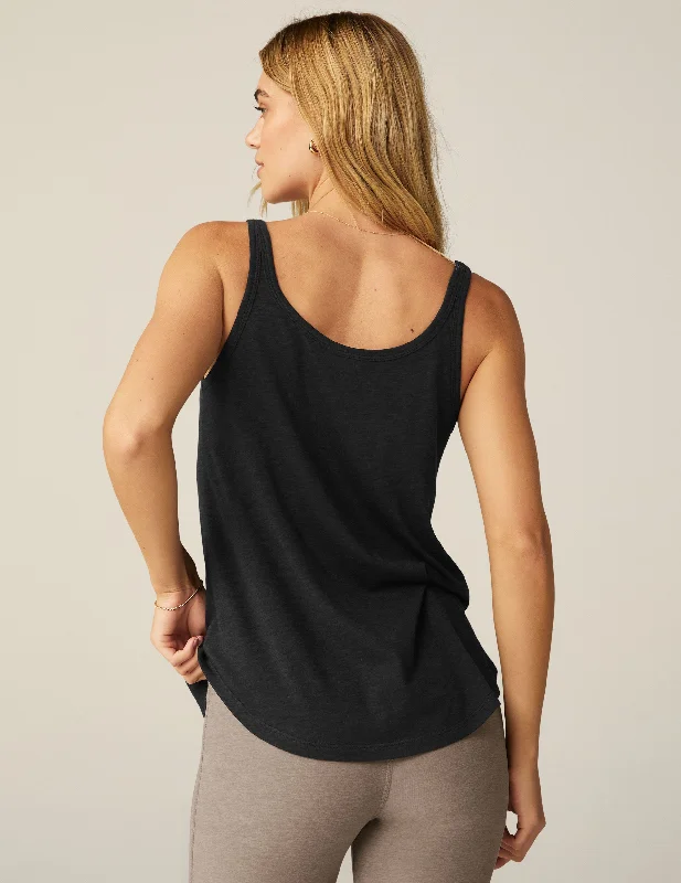 signature-effortless-tank-black-bz4667