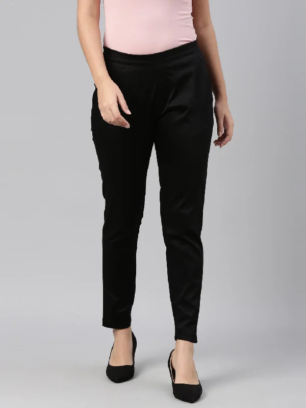 Women Solid Black Treggings